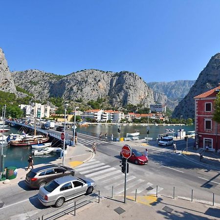 Apartment Mate Omiš Екстериор снимка
