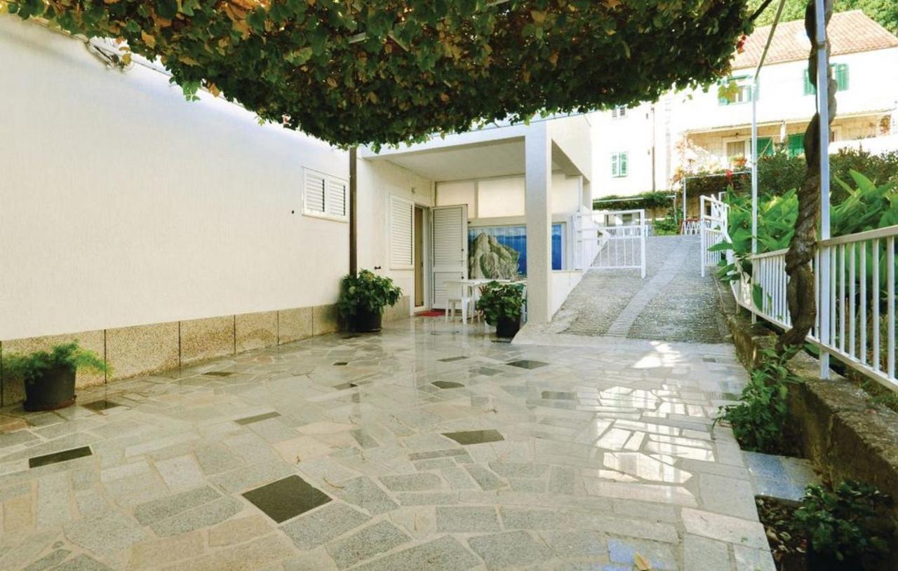 Apartment Mate Omiš Екстериор снимка