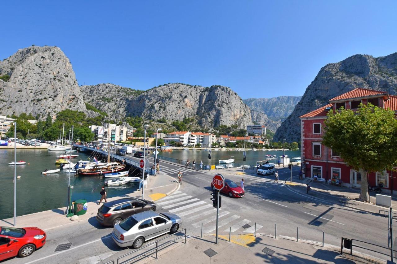 Apartment Mate Omiš Екстериор снимка