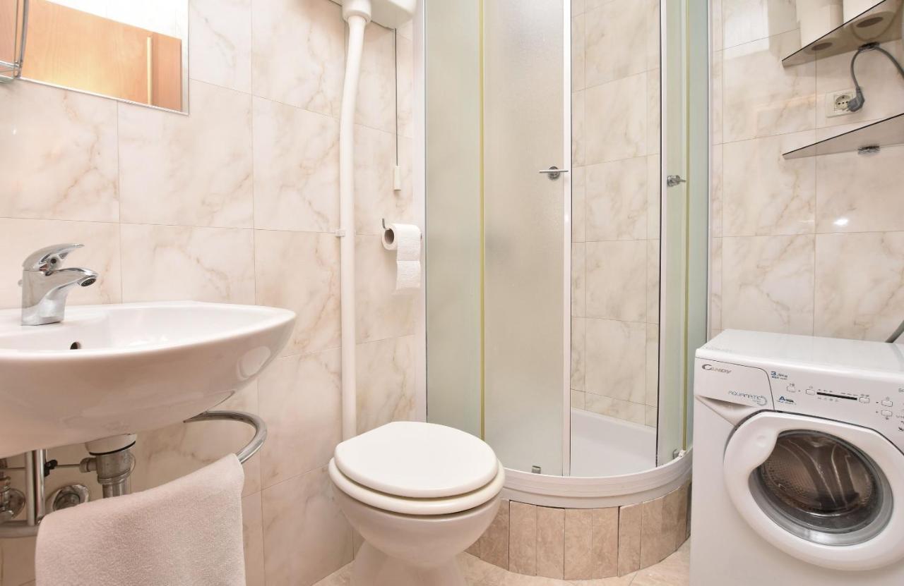Apartment Mate Omiš Екстериор снимка