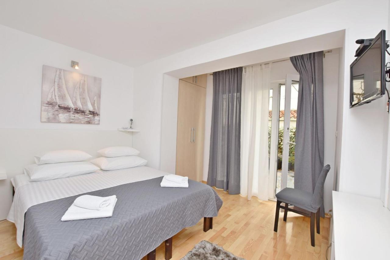 Apartment Mate Omiš Екстериор снимка